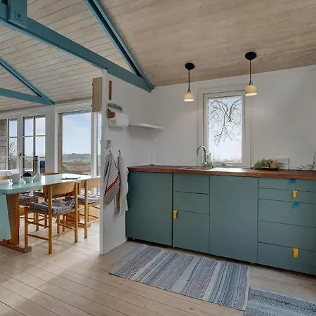 Lovely In With Kitchen Holiday home