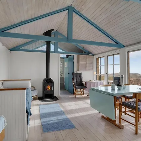 Lovely In With Kitchen Holiday home