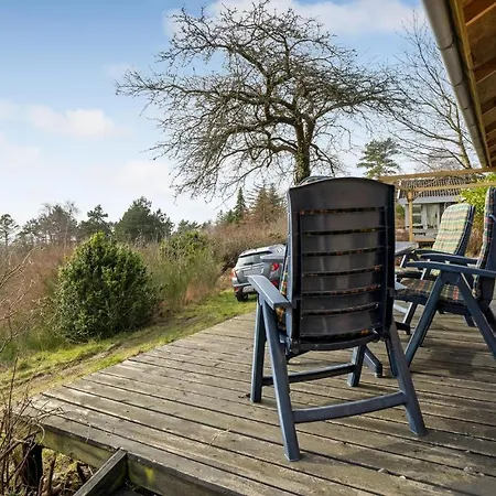 Feriehus Amazing In With Wifi